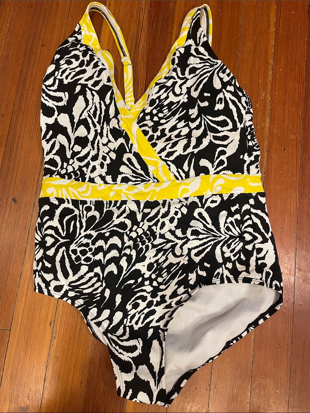 Jantzen Black White Floral One-Piece with Yellow Trim -12